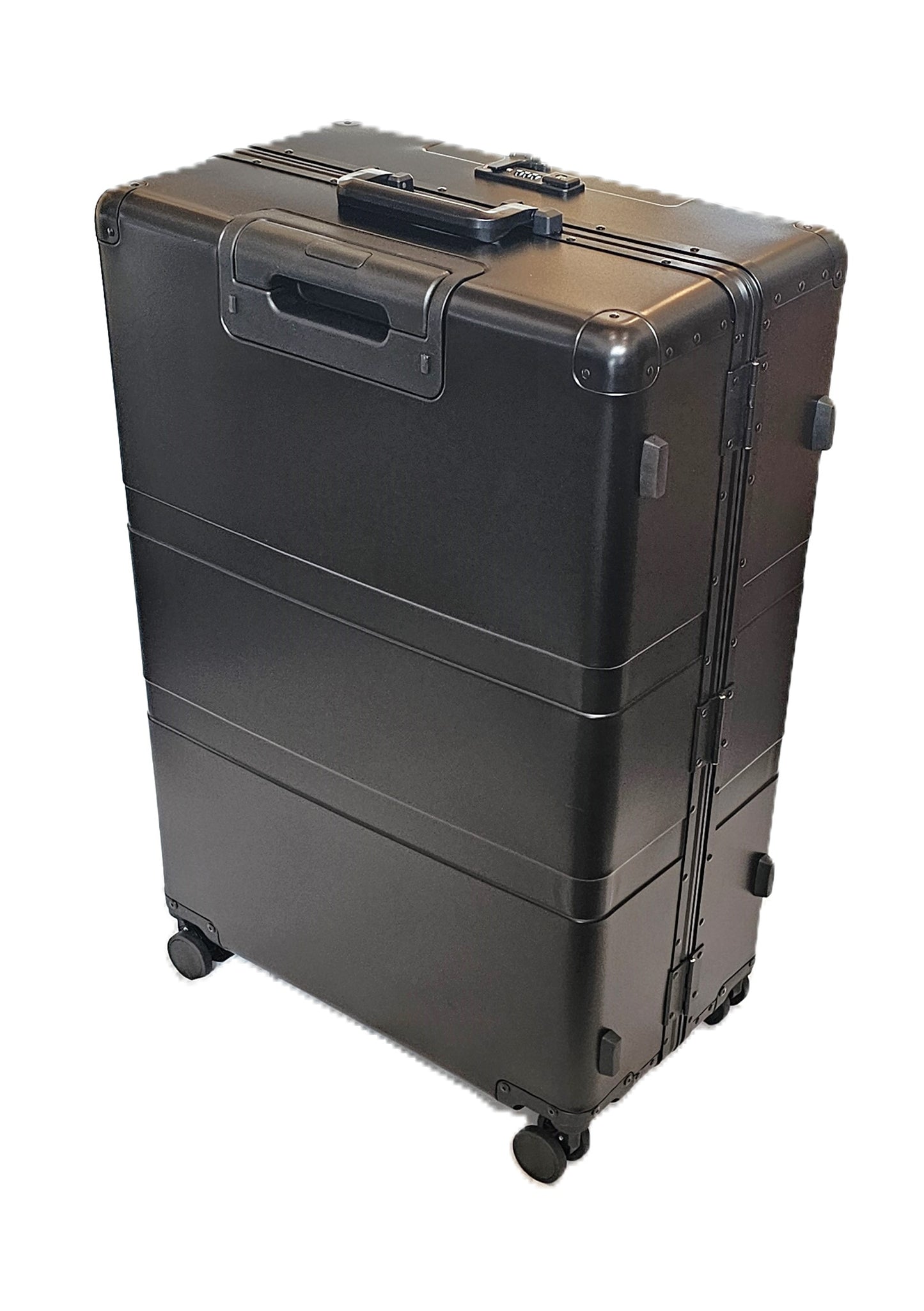 30" Leisure Traveler Check Aboard