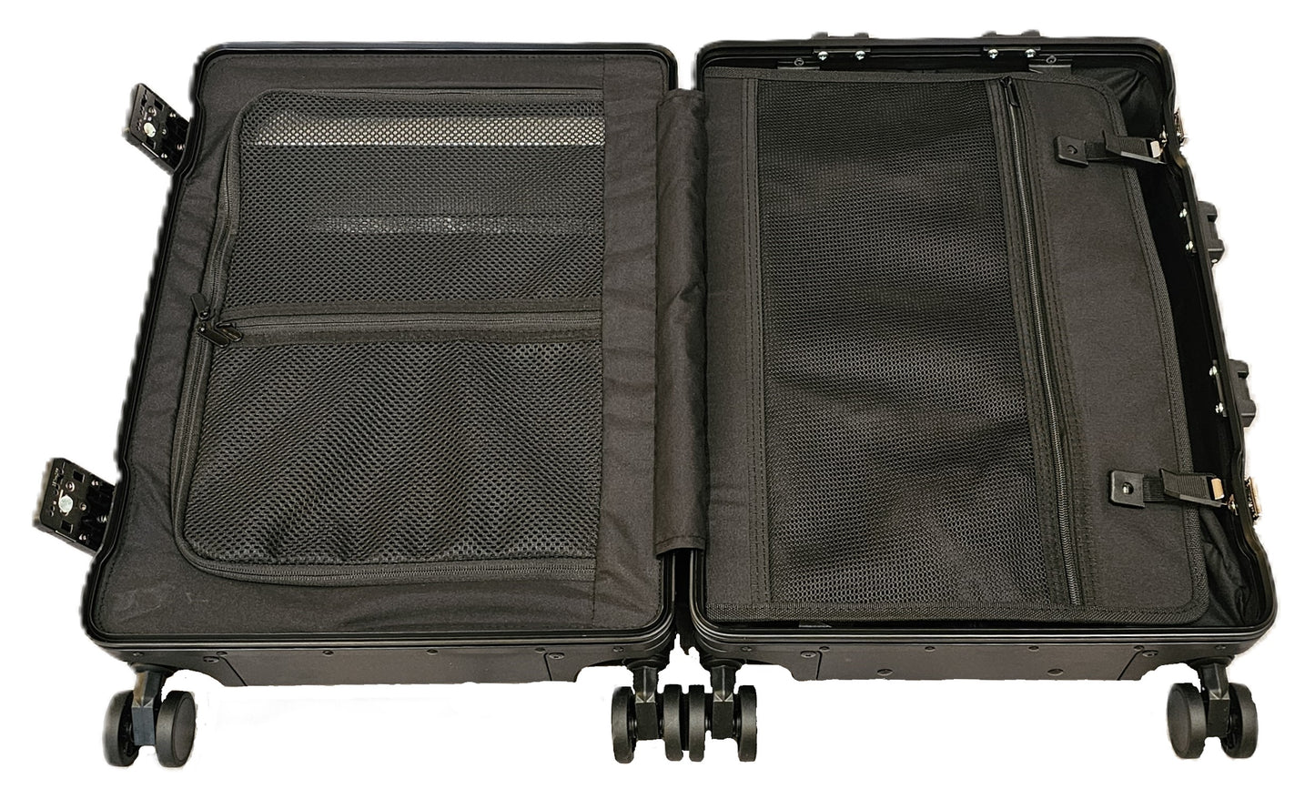 22" Leisure Traveler Roll Aboard