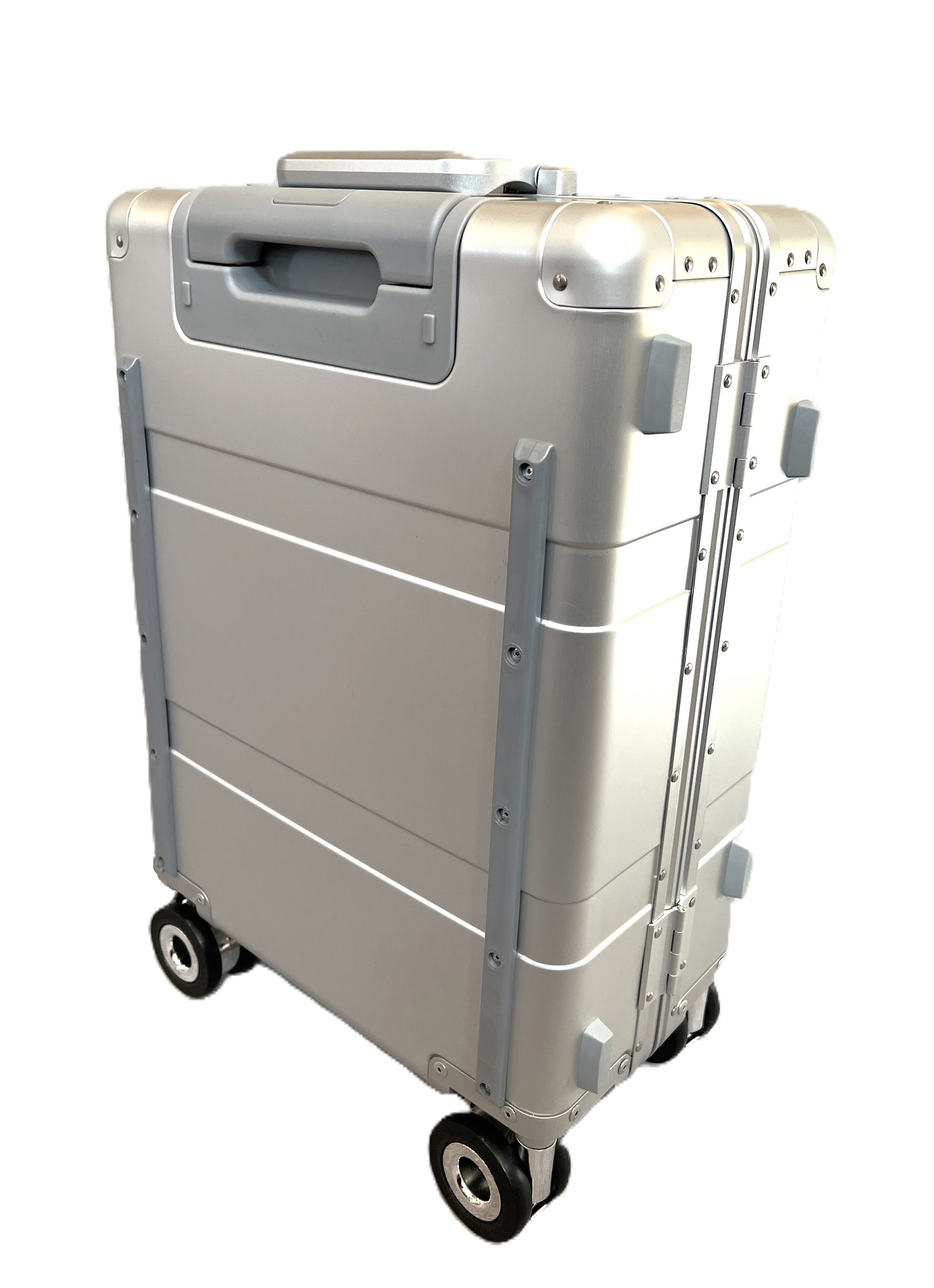 22" Frequent Flyer Roll Aboard