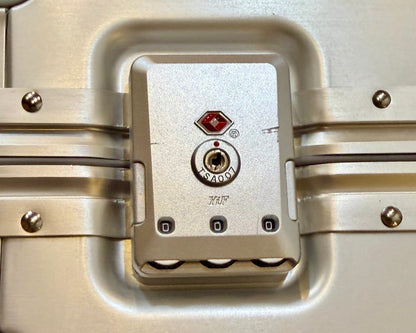 Blem 25" Leisure Traveler Roll Aboard in Star Light Silver - B1