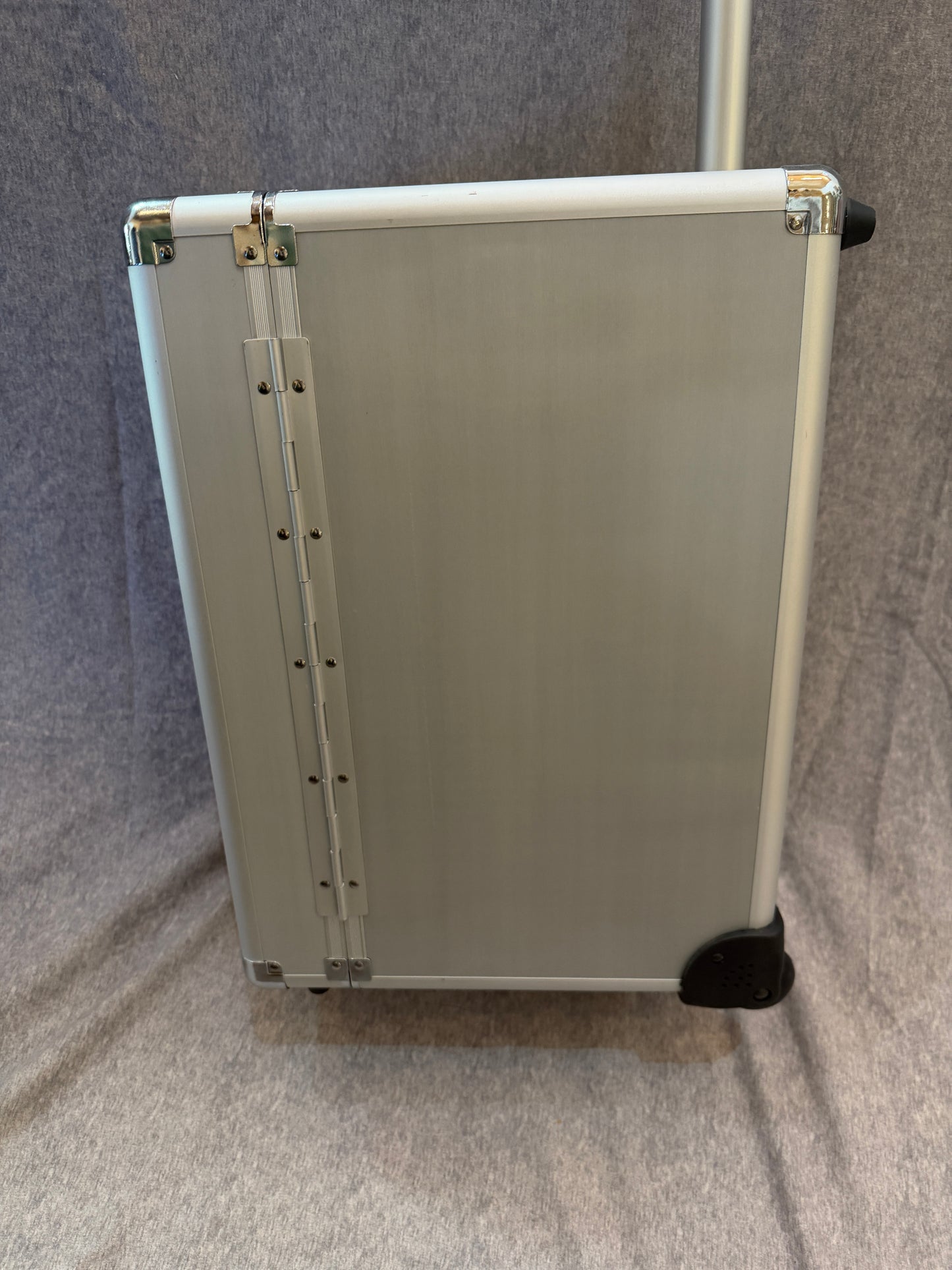 Prototype Professional Flight Deck Case in Star Light Silver - B4