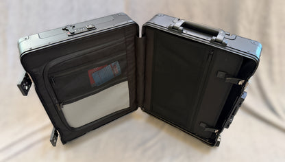 Valise à roulettes Frequent Flyer de 22 pouces