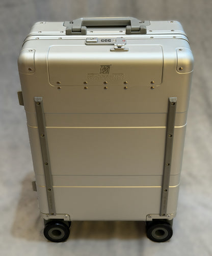 Valise à roulettes Frequent Flyer de 22 pouces