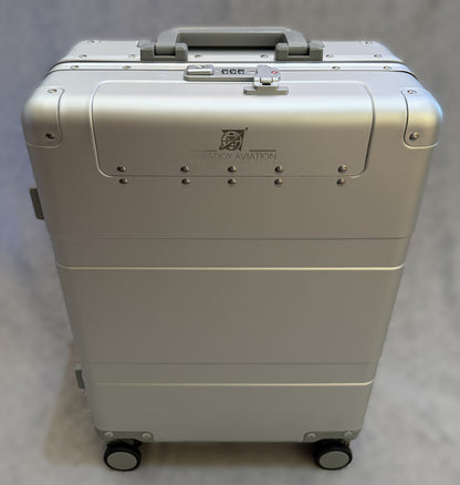 22" Leisure Traveler Roll Aboard
