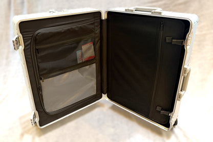 25" GEN2 Frequent Flyer 4-Wheel Roll Aboard