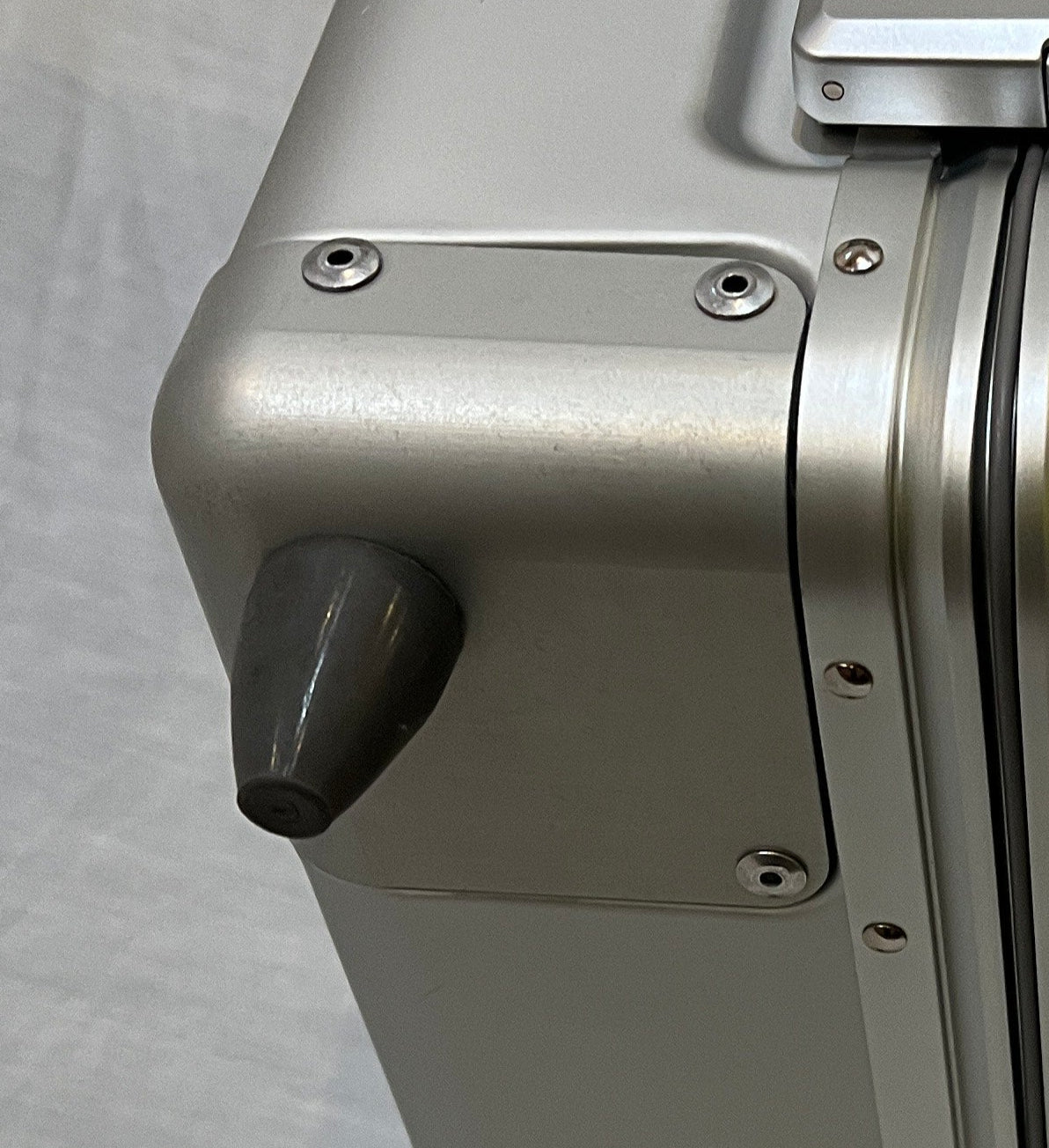 Paradox Aviation GEN2 flight crew case corner detail showing reinforced silver metal construction and protective bumper