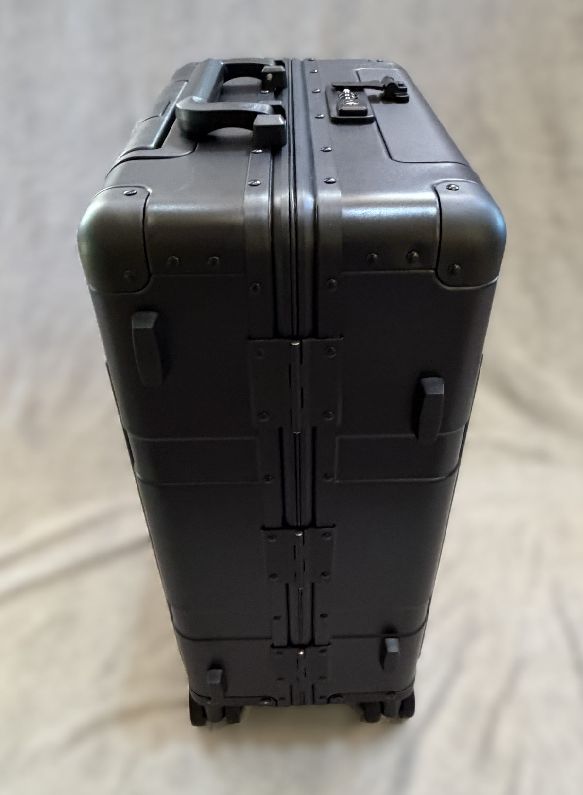 Paradox Aviation GEN2 Frequent Flyer 22-inch carry-on luggage in dark sky matte black finish with reinforced corners and wheels