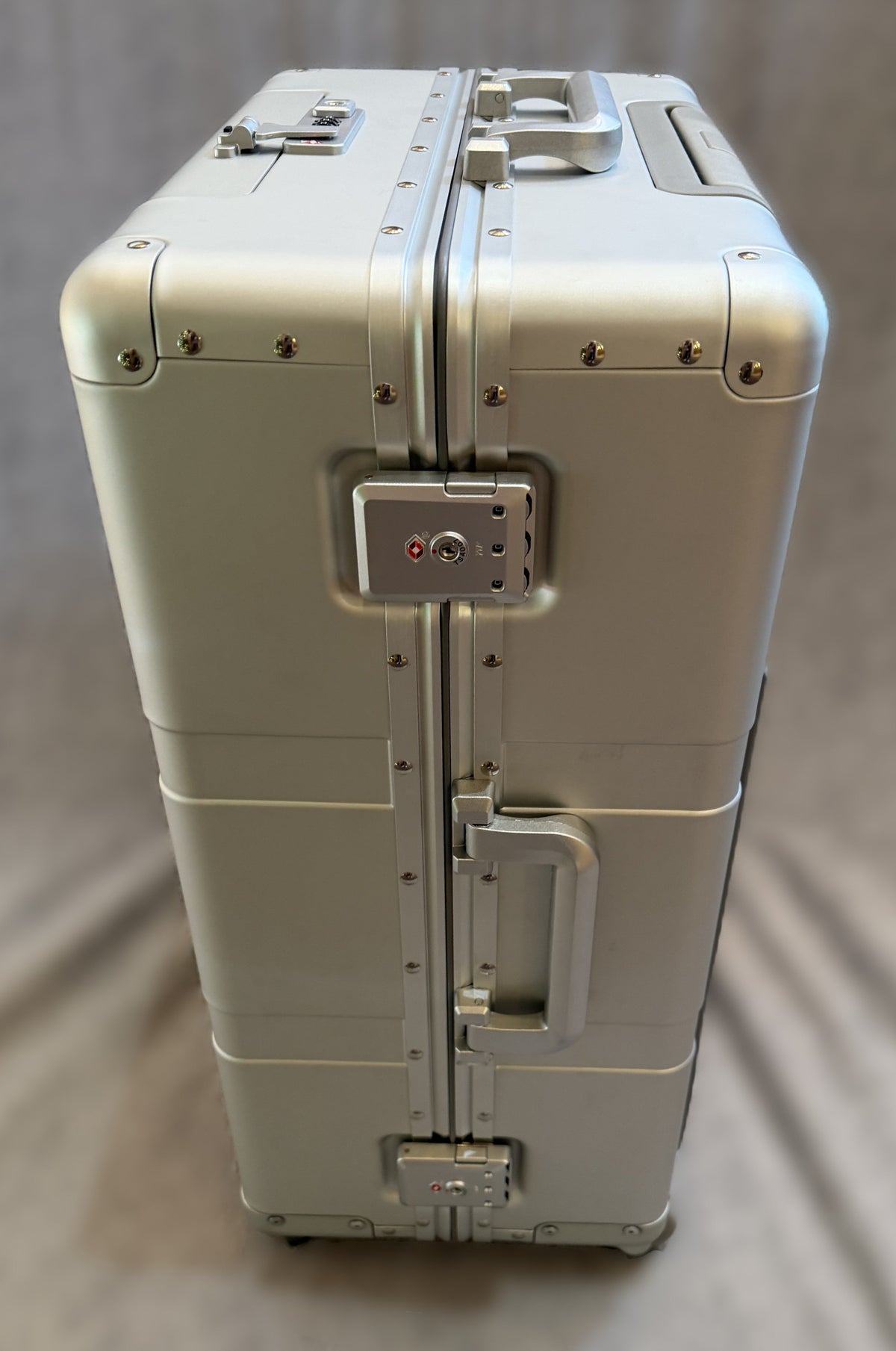 Paradox Aviation 25-inch GEN2 professional flight crew roll aboard suitcase in starlight silver with TSA locks.