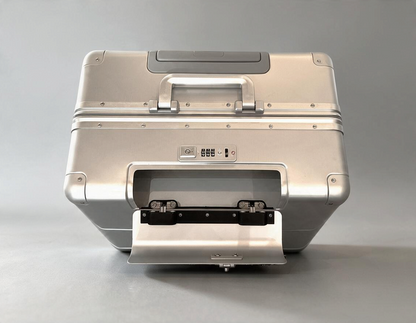 Paradox Aviation GEN2 30-inch Frequent Flyer 2-wheel check-in luggage in starlight silver with matte grey handle